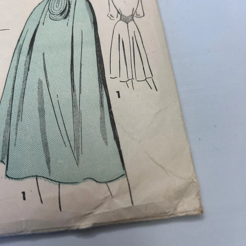 Advance Vintage 1940's Pattern #4709‎ Women's Dress Size 12